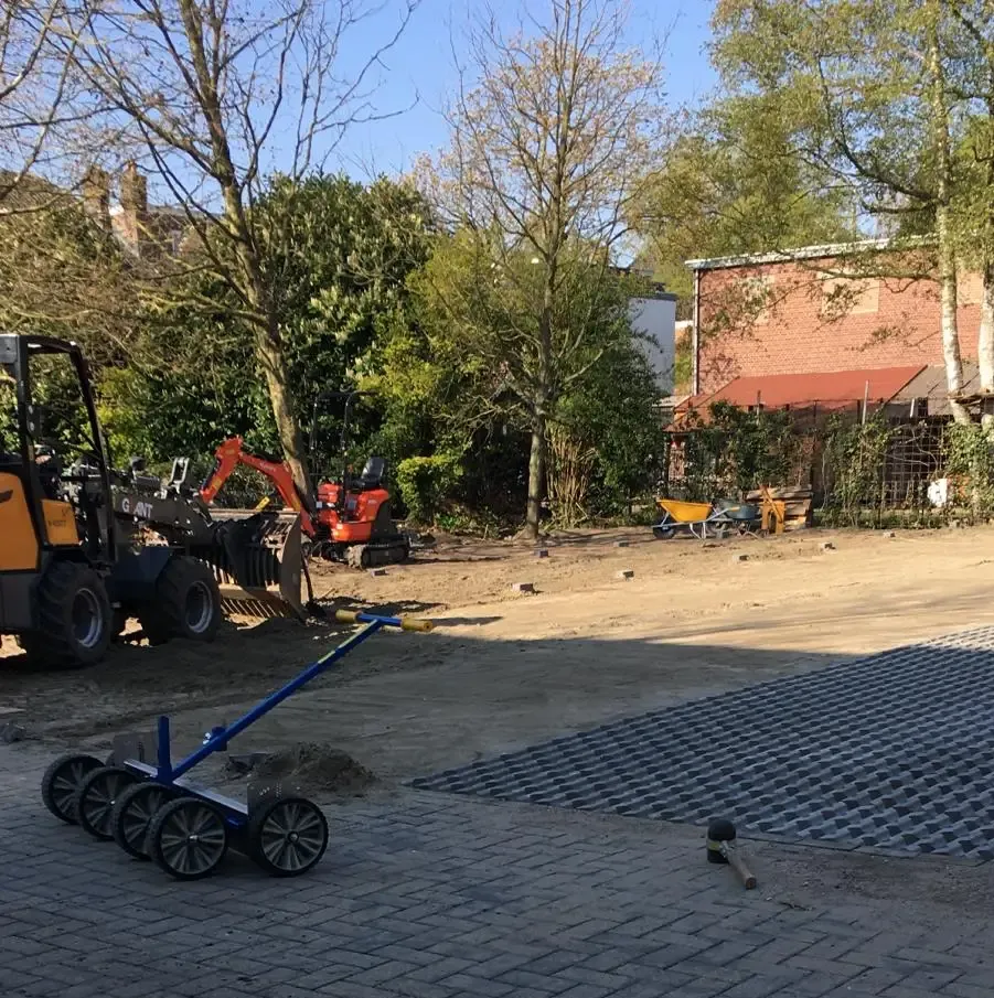 Ervaren stratenmaker in Eindhoven - waar moet je op letten bij bestrating laten aanleggen Eindhoven